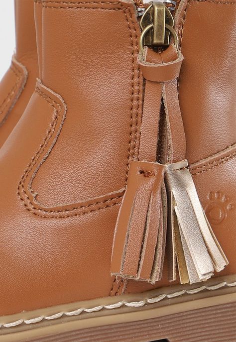 Bota Con Capellada De Cuero Niña Osito-3
