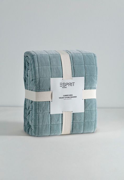 Cubrecama Velvet Stone Wash King Esprit W23C600KI-4