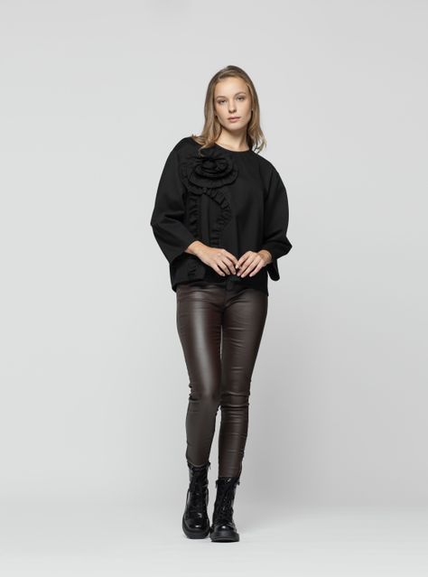 Polera Mujer Myra Negro Lineatre-2