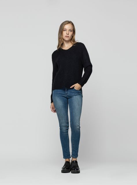 Sweater Mujer Paloma Negro Lineatre-1