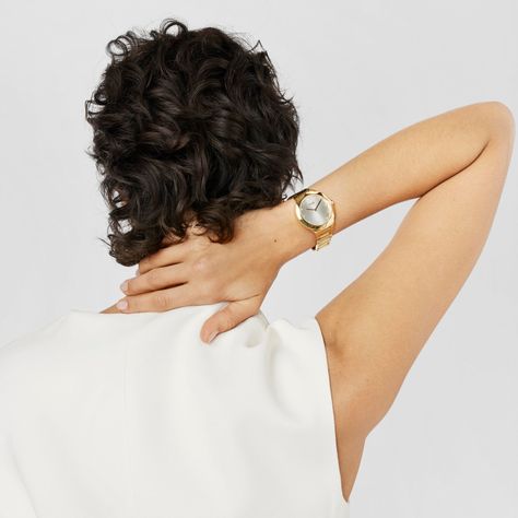 Reloj analógico con brazalete de acero dorado Karat Round-7