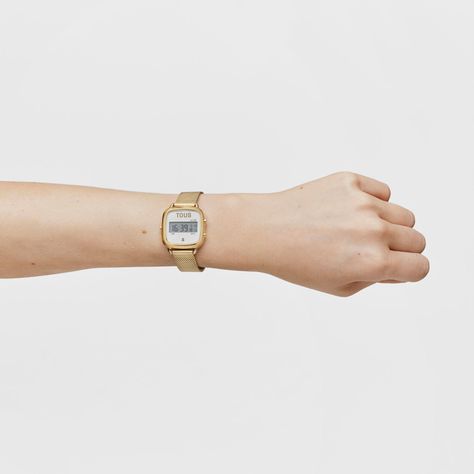 Reloj digital con brazalete de acero IPG dorado D-Logo New-3