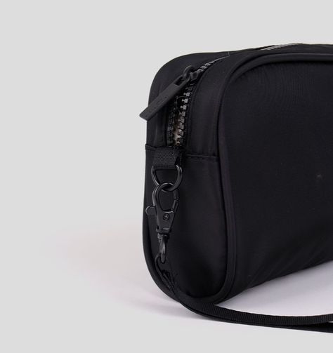 COSMETQUERO MUJER ELLESSE CLONMEL NEGRO-2