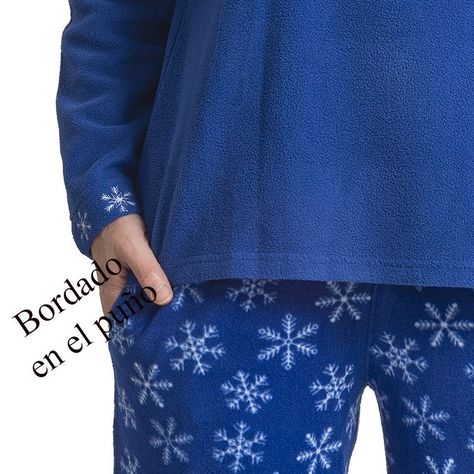 Pijama micropolar con bordado azul Art 31541-1