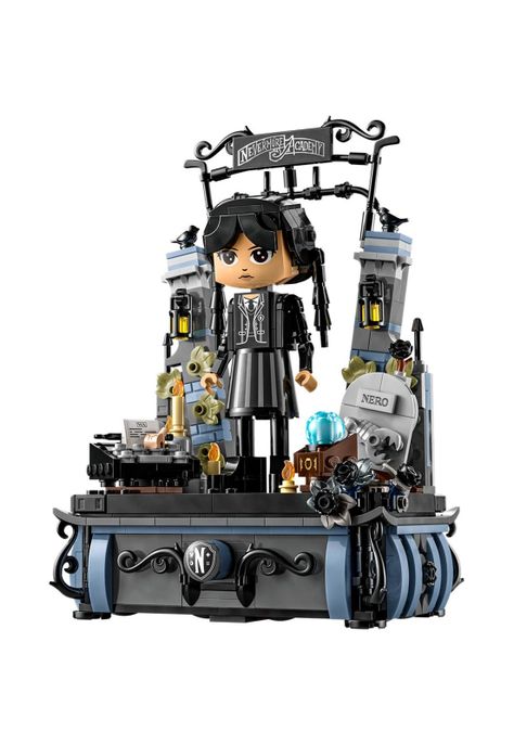 LEGO Wednesday Figura de Merlina Addams - 76780-1