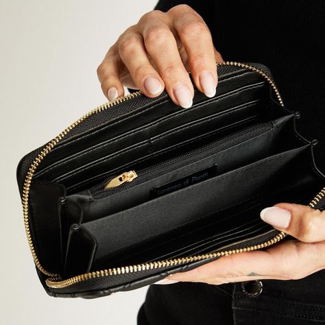 Billetera Con Tachas Negro-2