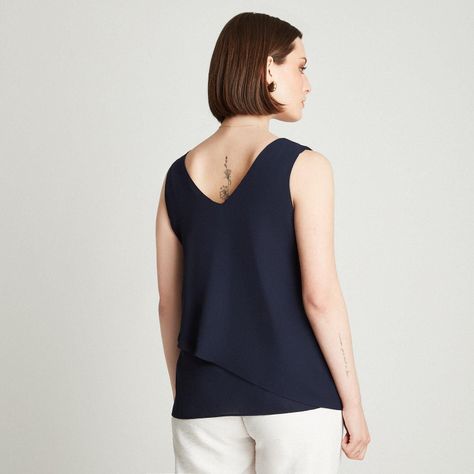 Blusa Azul Sin Manga Cuello V-1