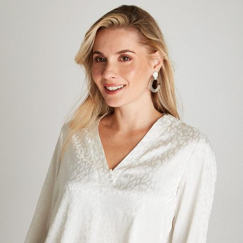 Blusa Blanca Cuello V-2