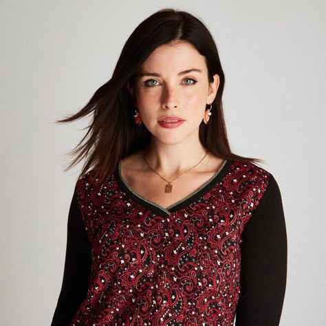 Polera Negro Manga 3,4 Cuello V-2