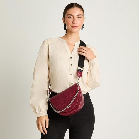 Cartera Rigida Texrurizada Con Strap Burdeo-3