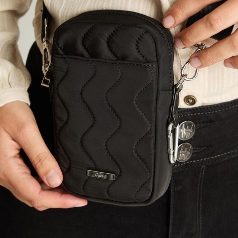 Porta Celular Con Bolsillo Frontal Negro-2