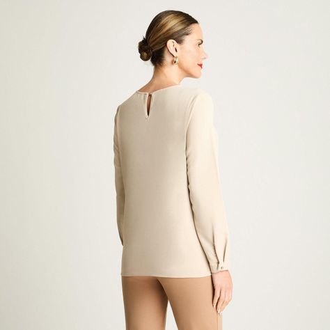 Blusa Manga Larga Con Aplicación En Escote Beige-1