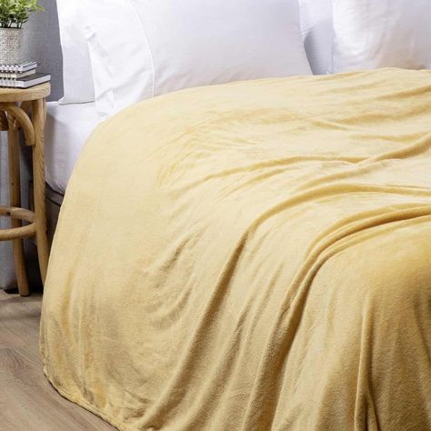 FRAZADA FLANNEL SINGLE AMARILLO 1 y 1,5 PLAZAS-0