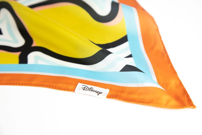 Pañuelo Mujer Mano Mickey Amarillo Disney-1