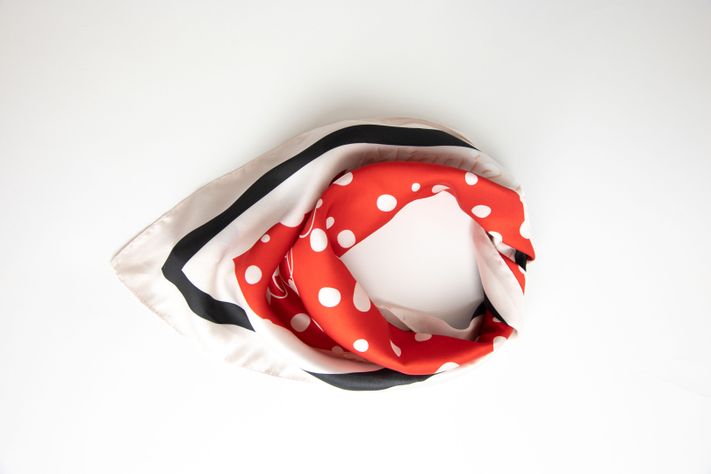 Pañuelo Mujer Cinto Minnie Burdeo Disney-2