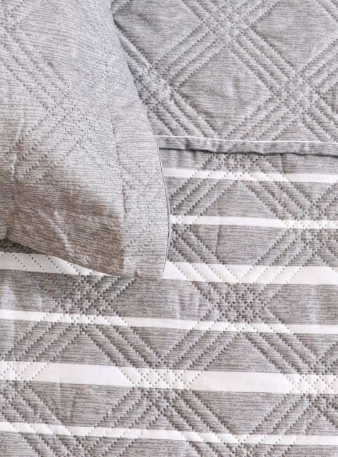 QUILT ANDES ESTAMPADO LISTADO GRIS 1.5 PLAZAS-1
