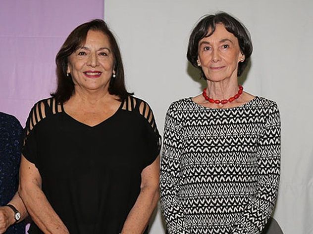 Emilia Y La Dama Negra - Loran | 926-1
