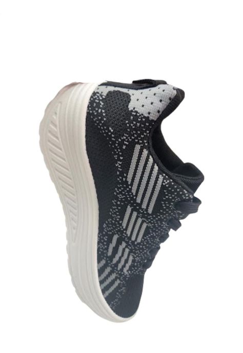 Zapatilla Urbana Mujer Negro Livianas-2