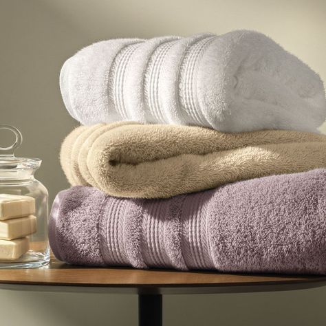 Toalla de baño Karsten Suprema 550gr 70 x 140 cm Eucalipto-1