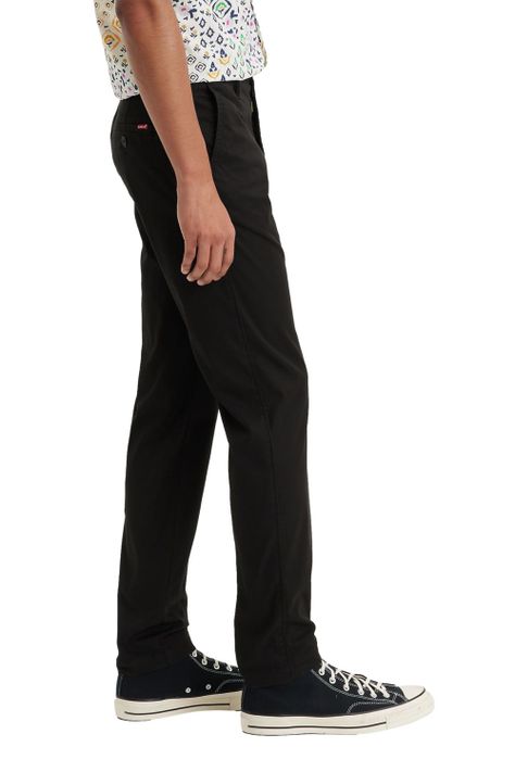 Jeans Hombre XXX Chino Standard Taper Negro Levis 85226-0167-1