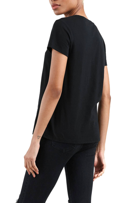 Polera Mujer Regular Fit Negro Levis 17369-0483-1