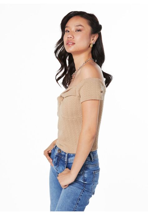 POLERA MICHI REGULAR ESCOTE BARDOT TORZON EN BUSTO-2