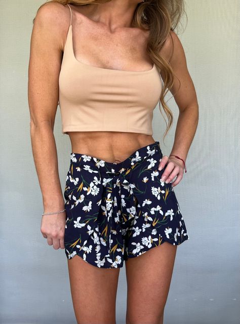 short volantes florales-0