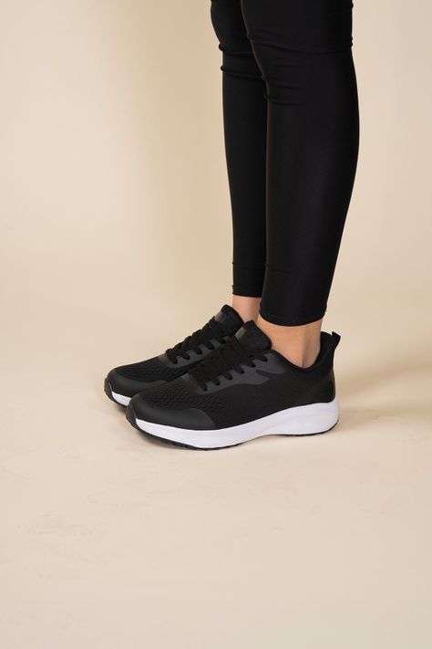 Zapatilla Mujer Negro Sandra Apóstol-6