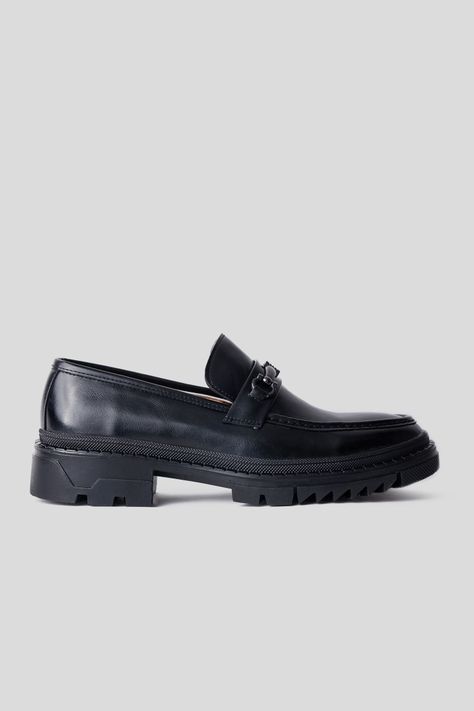 Mocasín Urbano Tassel Negro Liso Zameta-0