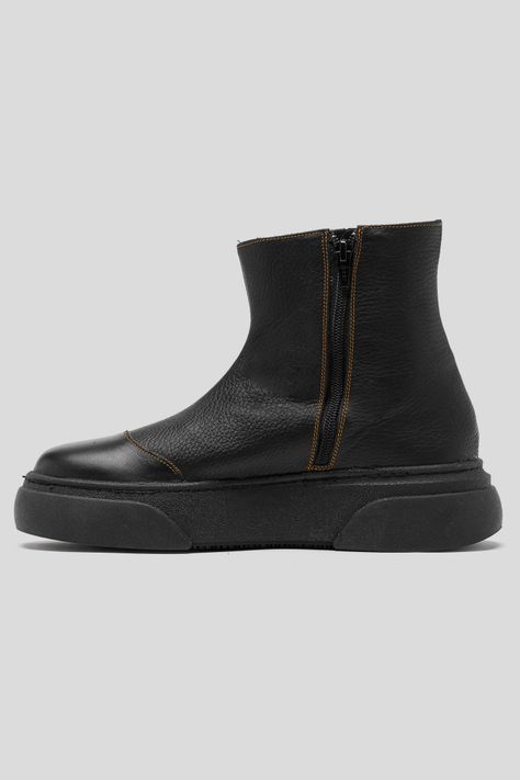 Zapatilla Cuero Frigg Negra Landazuri-1