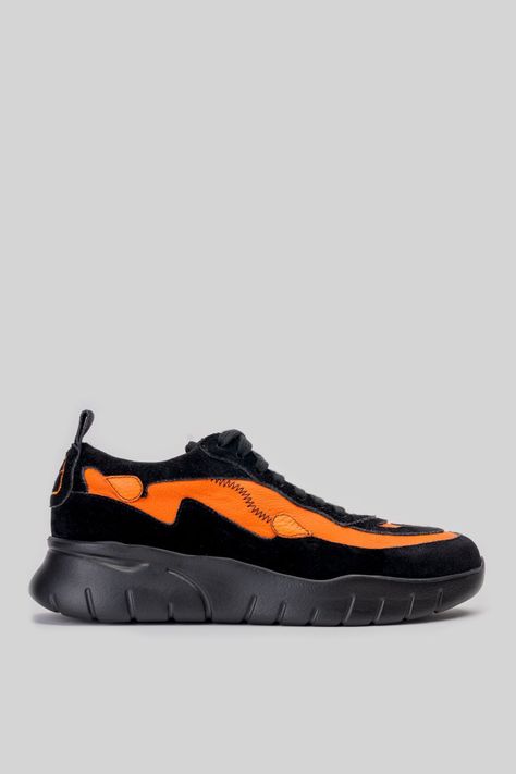 Zapatilla Urbana Volcano x A.D Negra Landazuri-0
