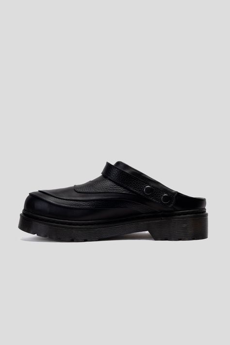 Zapato Mule Cuero Adriático II Negro Landazuri-1