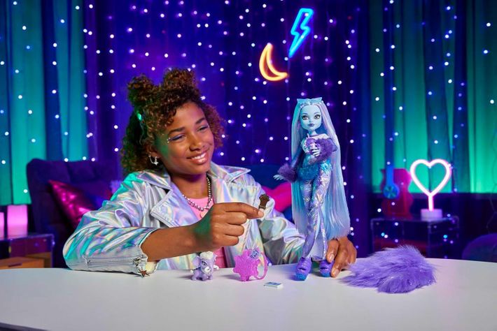 Muñeca Monster High Abbey Bominable Yeti-1
