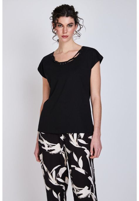 Polera Detalles Escote Bernardita Negro Woman by Eclipse-0
