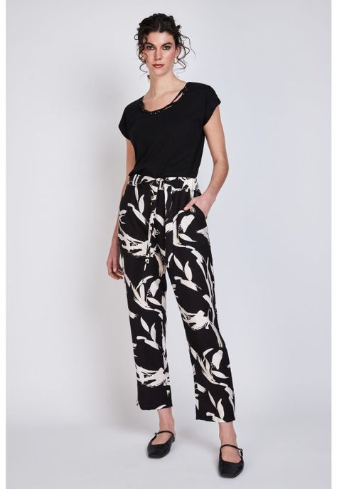 Polera Detalles Escote Bernardita Negro Woman by Eclipse-2