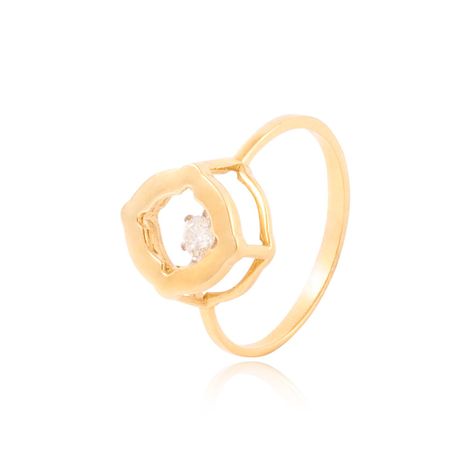 Anillo de Oro de 18kt con brillante de 10 puntos-0