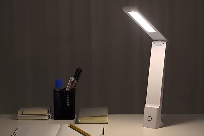 Lampara LED de Mesa Nocturna Escritorio Protección Ocular-6