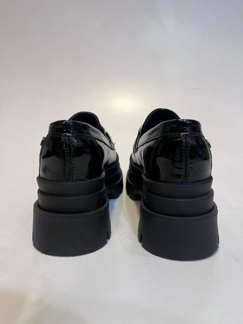Mocasín Marcella Negro Exotica-2