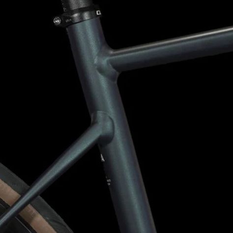 Bicicleta Ruta Cube Attain Deepblue´N´White 53 Cm/ S-2