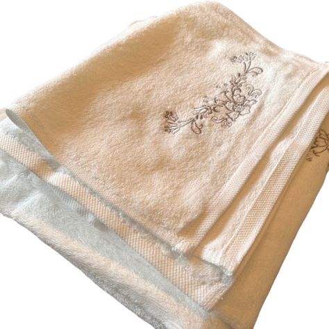 JUEGO DE 3 TOALLAS ROYAL TOUCH GRAY ( 1 de Visita, 1 de Mano y 1 de Baño)-0