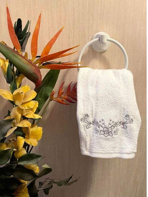 JUEGO DE 3 TOALLAS ROYAL TOUCH GRAY ( 1 de Visita, 1 de Mano y 1 de Baño)-4