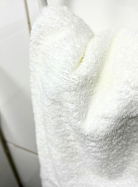 JUEGO DE 3 TOALLAS ROYAL TOUCH ( 1 de Visita, 1 de Mano y 1 de Baño)-5