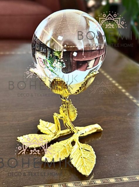 Bola de vidrio en Tallo de Rosas-2