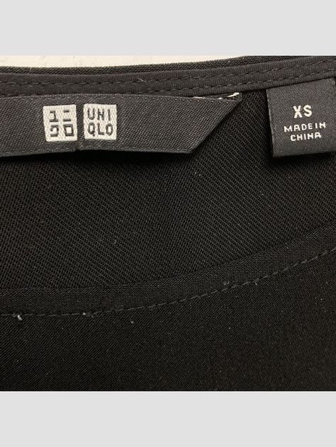 Polera sin mangas UNIQLO - Talla XS (VOP00891247)-1