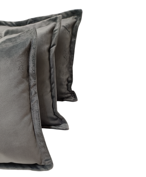 Pack 3 Cojines Decorativo Felpa Gris.-1