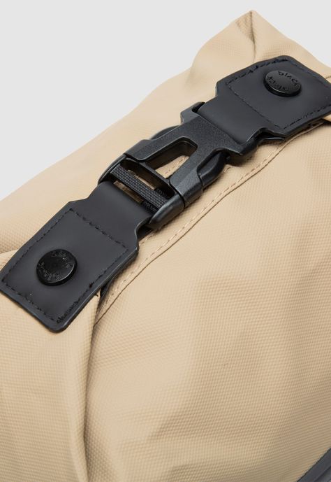 Lonchera Yoho Sand Black Bubba-4