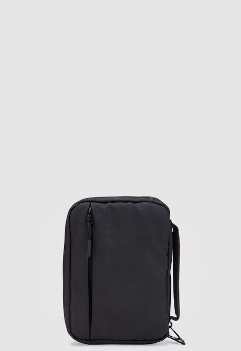 Passport Holder Travel Noir Bubba Essentials-2