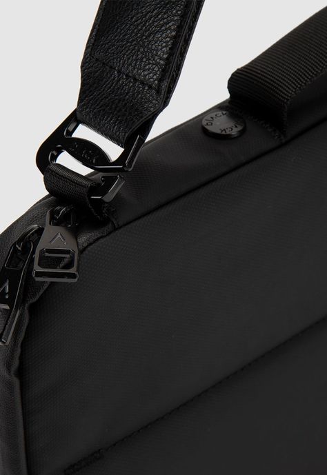Sleeve Manson Black 16" Black Bubba-3