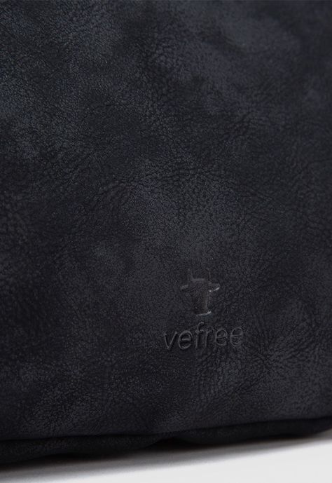 Crossbag Vefree Black Bubba Essentials-5