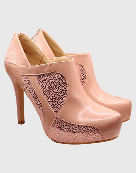 Botin taco aguja Rosado-1